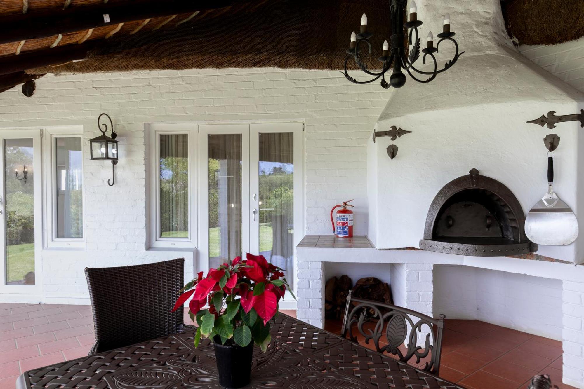 La Felicita Boutique Self Catering Villas Somerset West Room photo